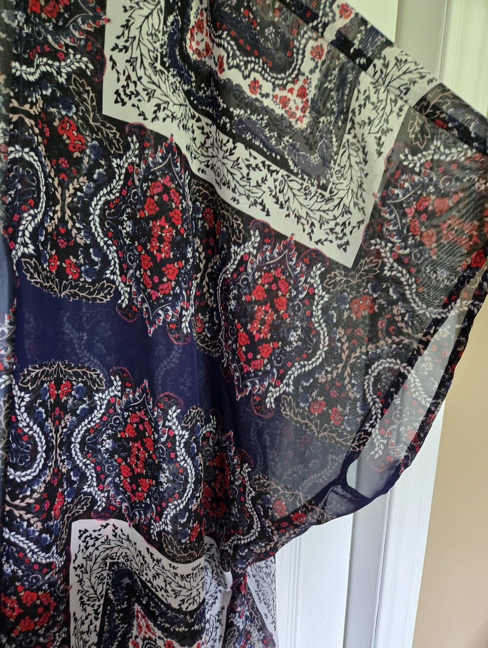 Maurices Boho Beachy Sheer Kimono Cover Up Navy Red Floral Paisley Size 2/3 - Picture 7 of 13